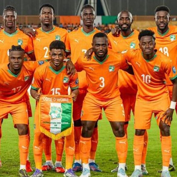 Les joueurs de l’équipe nationale de Côte d’Ivoire posant avant un match