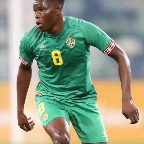 Marshall Munetsi avec la sélection du Zimbabwe