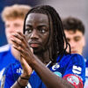 Ismaël Doukouré avec Strasbourg. Le défenseur aurait obtenu son passeport ivoirien dans le cadre de son rapprochement avec les Éléphants.