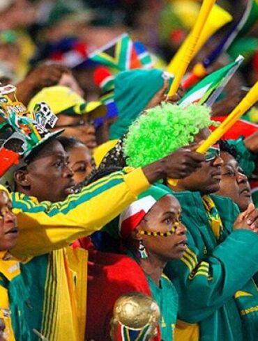D’où vient la vuvuzela, cet instrument associé au football sud-africain ?