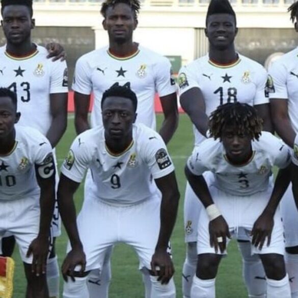 Les Black Meteors du Ghana avant une rencontre U23