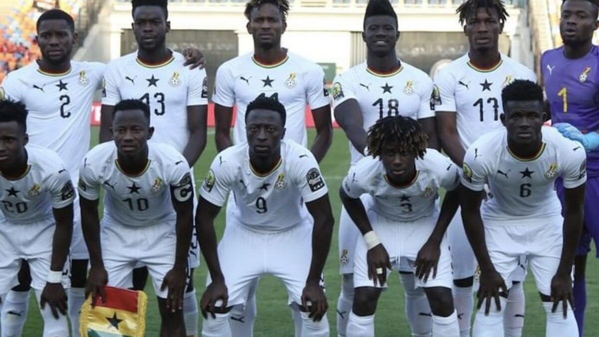 Les Black Meteors du Ghana avant une rencontre U23