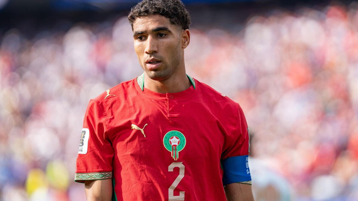 Achraf Hakimi avec le Maroc en 2026. Le capitaine a repris le travail individuel sur pelouse mais est suspendu pour le match contre le Gabon.