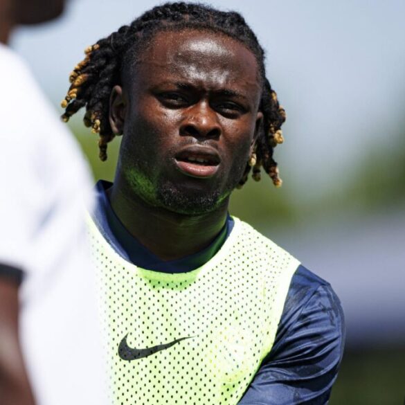 Isaac James reçoit sa première convocation avec les Super Eagles