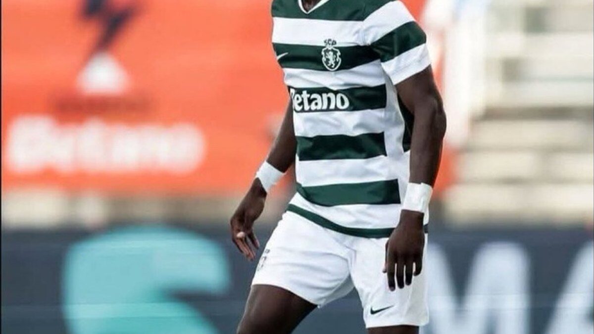 Issa Doumbia avec le Sporting CP, où il s’est rapidement imposé dans le milieu de terrain.
