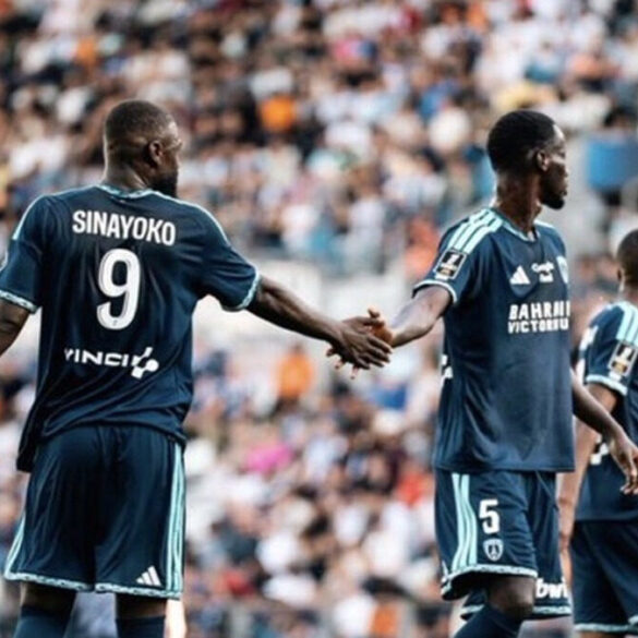 Lassine Sinayoko avec le Paris FC, où l’attaquant malien a démarré la saison avec cinq contributions décisives en cinq matchs.