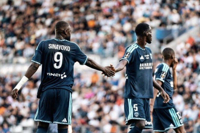 Lassine Sinayoko avec le Paris FC, où l’attaquant malien a démarré la saison avec cinq contributions décisives en cinq matchs.