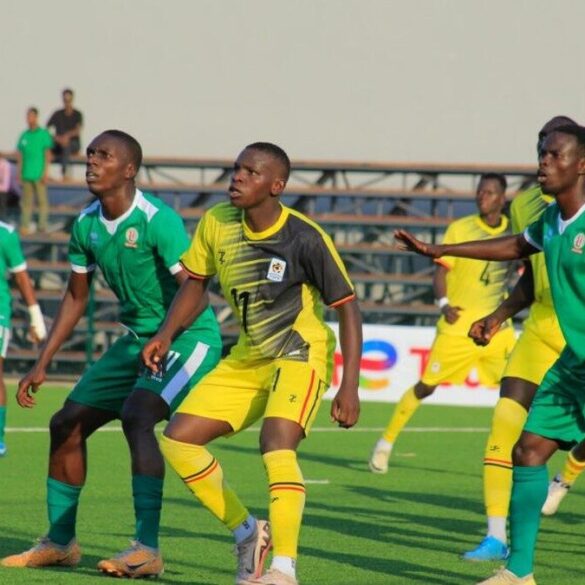 Joueurs U20 de l’Ouganda et du Burundi lors du tournoi CECAFA.