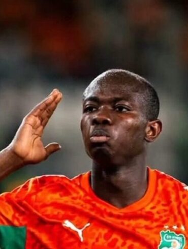 Malick Yalcouyé célébrant sous le maillot de la Côte d’Ivoire.