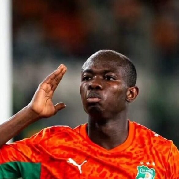 Malick Yalcouyé célébrant sous le maillot de la Côte d’Ivoire.