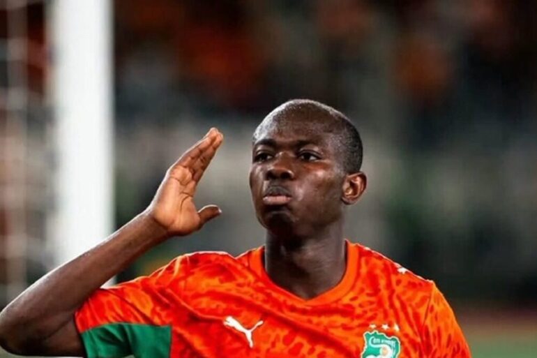 Malick Yalcouyé célébrant sous le maillot de la Côte d’Ivoire.