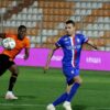Un joueur de RS Berkane face à Moghreb Tétouan
