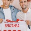 Safouane Benzahra tenant un maillot de l’AS Monaco marqué 2029 aux côtés de son agent