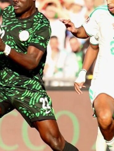 Nigeria : Isaac James, Ilenikhena et Moses Usor découvrent les Super Eagles