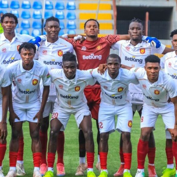 Les joueurs d’Ikorodu City alignés avant un match de NPFL