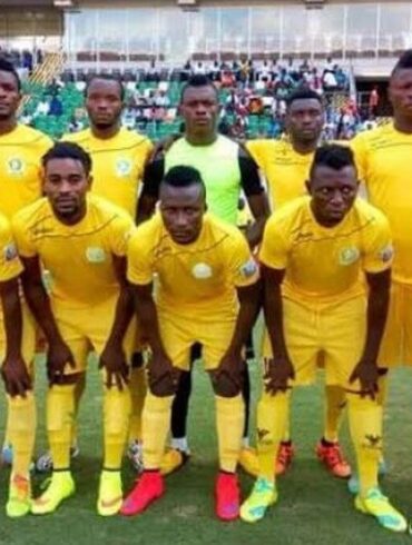 Les joueurs de Katsina United réunis avant un match