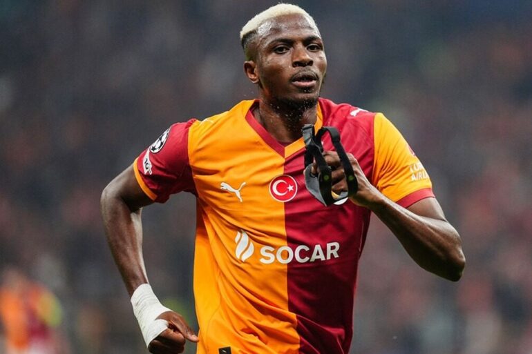 Victor Osimhen avec Galatasaray
