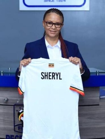 Sheryl Botes lors de sa présentation comme sélectionneuse de l’Ouganda.