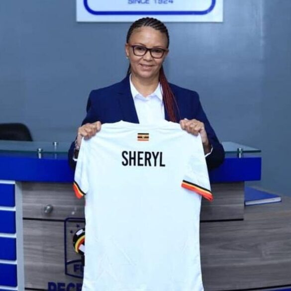 Sheryl Botes lors de sa présentation comme sélectionneuse de l’Ouganda.