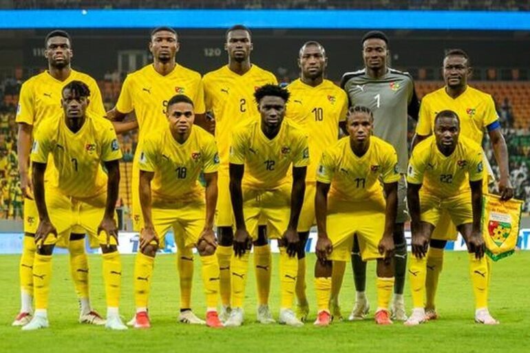 Les Éperviers du Togo en photo d’équipe.