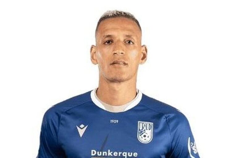 Portrait du footballeur marocain Yacine Bammou en tenue de Dunkerque