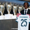 Yan Diomande avec le maillot du Real Madrid.