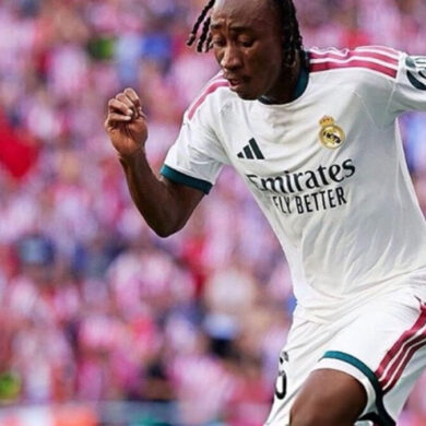 Yan Diomandé en action avec le Real Madrid face à l’Atlético.