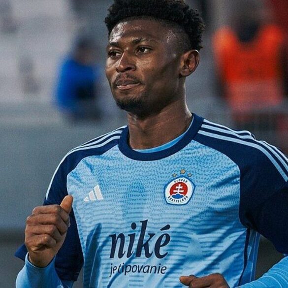 Patson Daka avec le maillot de la Zambie