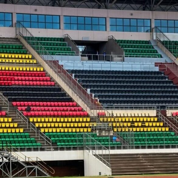 Tribunes rénovées du National Sports Stadium de Harare