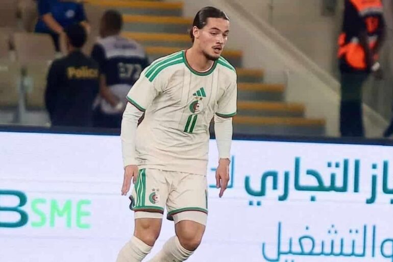 Anis Hadj Moussa avec la sélection algérienne
