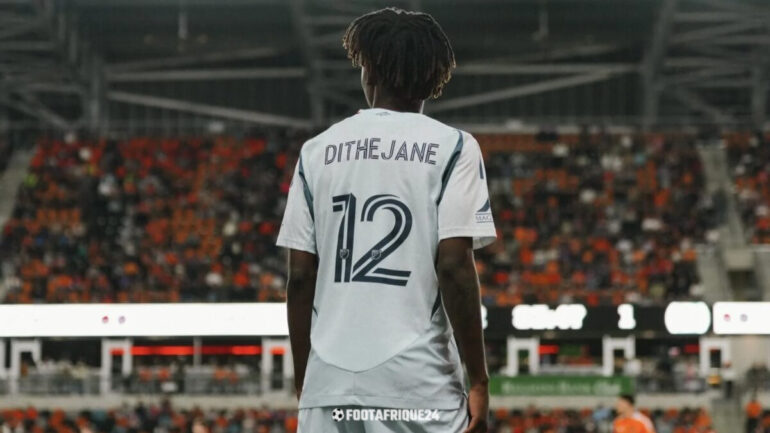 Afrique du Sud : Puso Dithejane marque pour sa première sélection