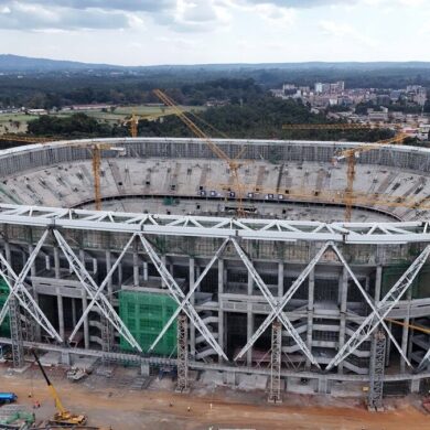 Vue aérienne du stade Talanta en construction à Nairobi avant la CAN 2027
