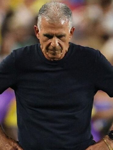 Carlos Queiroz au bord du terrain pendant une rencontre du Ghana
