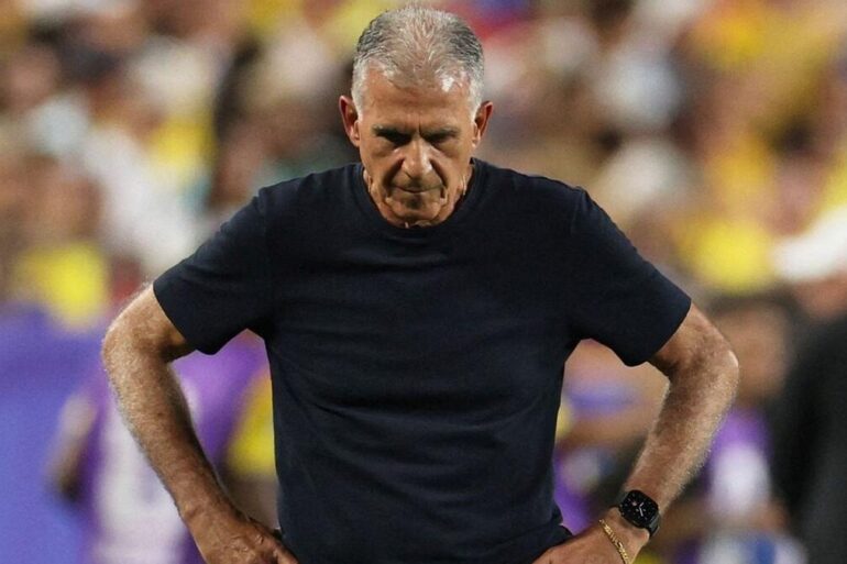Carlos Queiroz au bord du terrain pendant une rencontre du Ghana