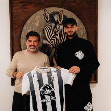Kevin Guitoun lors de la prolongation de son contrat à Charleroi