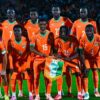 Équipe nationale ivoirienne posant avant un match