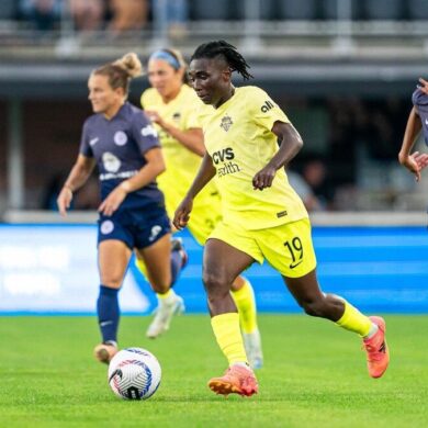 Rosemonde Kouassi en action avec Washington Spirit