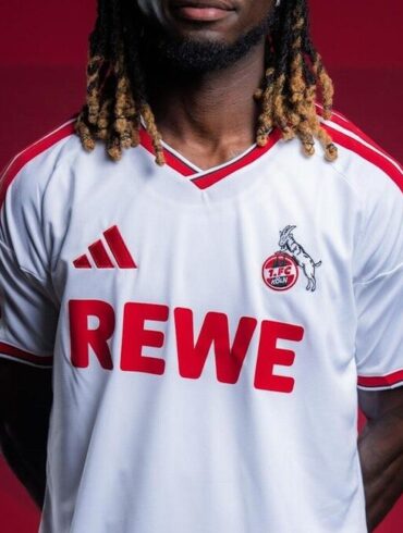Gideon Mensah sous le maillot du 1. FC Köln