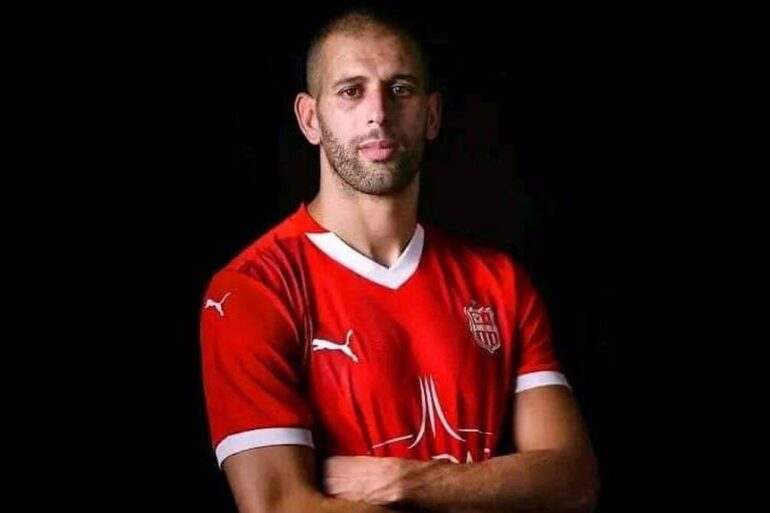 Islam Slimani sous le maillot du CR Belouizdad dans une photo d’archive