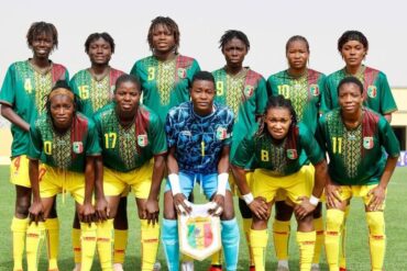 Sélection féminine du Mali réunie pour une photographie d’équipe
