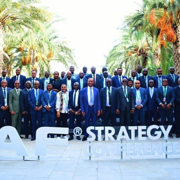 Patrice Motsepe et les responsables du football africain réunis pour une conférence de la CAF
