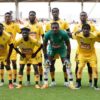 Joueurs de l’ASEC Mimosas de Côte d’Ivoire rassemblés avant la rencontre
