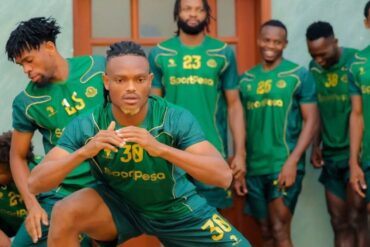 Des joueurs de Young Africans à l’entraînement