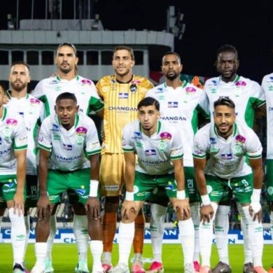Les joueurs du Raja Casablanca posent avant une rencontre de Botola
