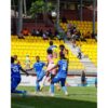 Joueurs de Medeama en action contre Port City
