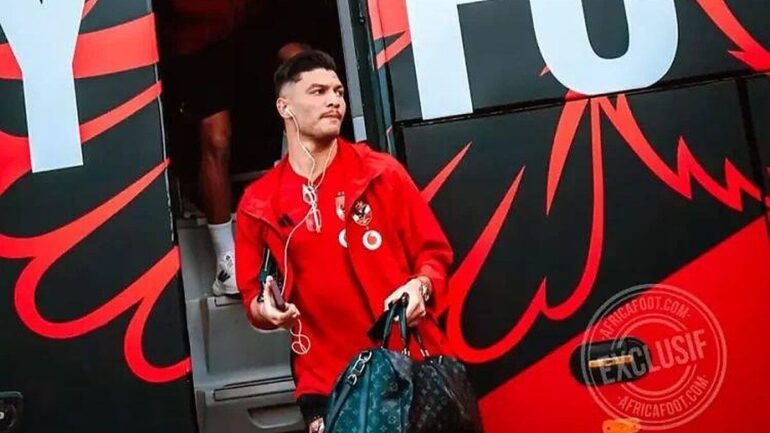 Mercato : Achraf Dari se dirigerait vers un maintien à Al Ahly
