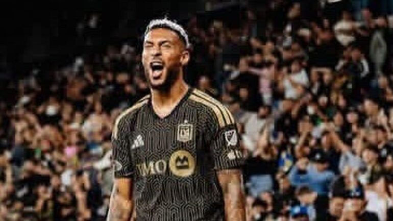 MLS : Denis Bouanga marque deux fois et porte le LAFC face à Austin