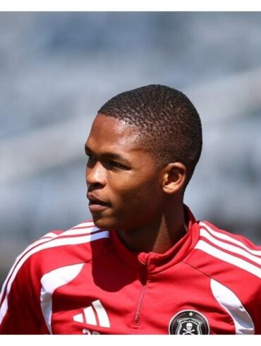 Mpho Padime à l’entraînement avec Orlando Pirates