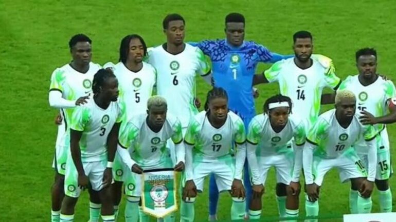 Nigeria : une équipe diminuée remonte deux buts face à la Russie