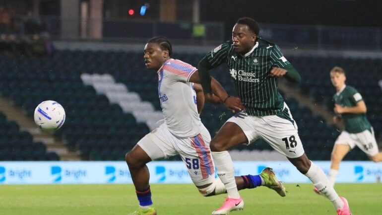 Plymouth Argyle : Owen Oseni devrait manquer environ six semaines après une blessure à la cheville